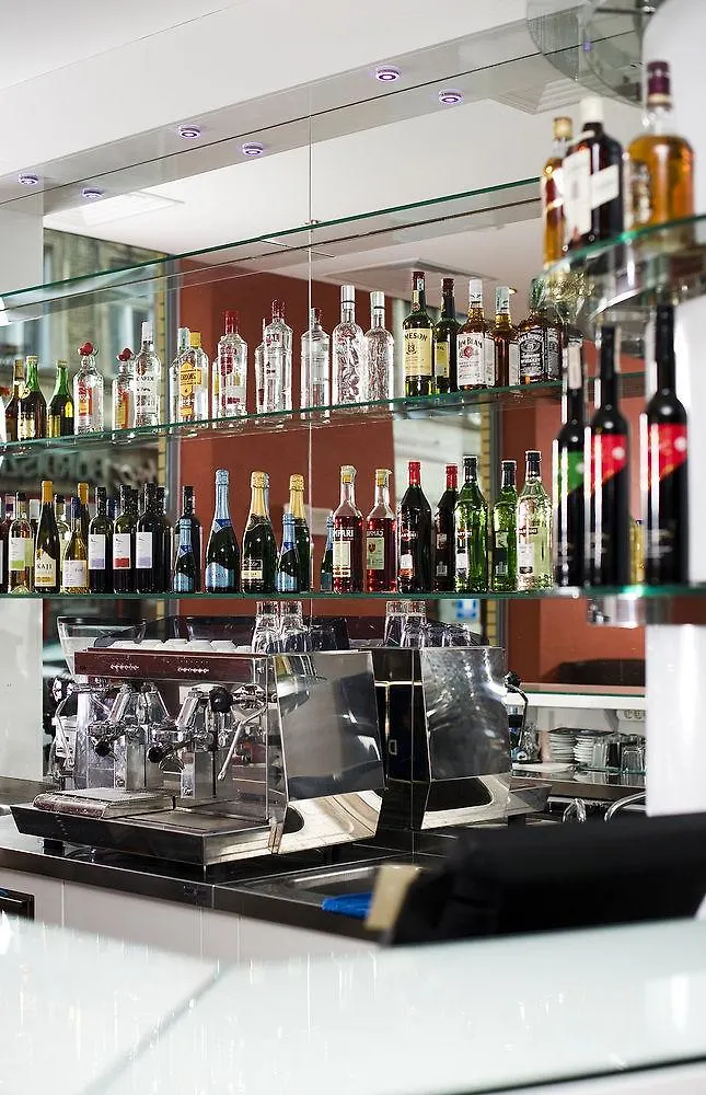 Royal Park Boutique Hotel Budapest 4*,
